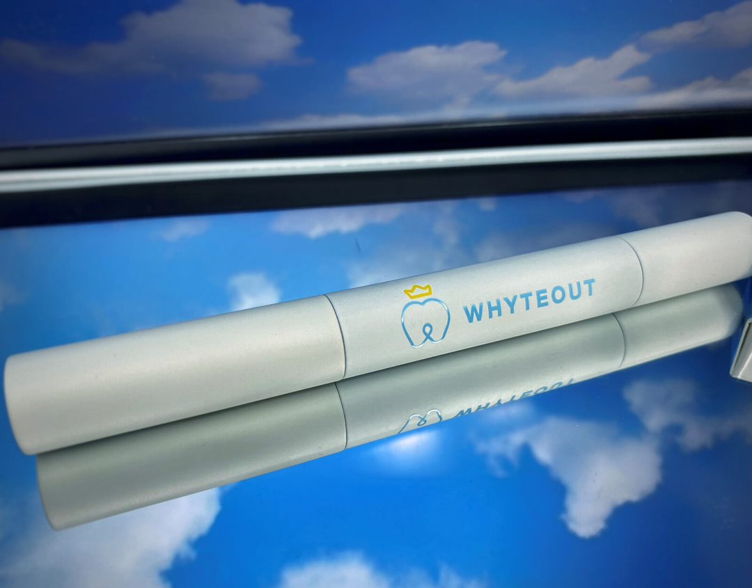 WHYTEOUT - Teeth Whitening Pen