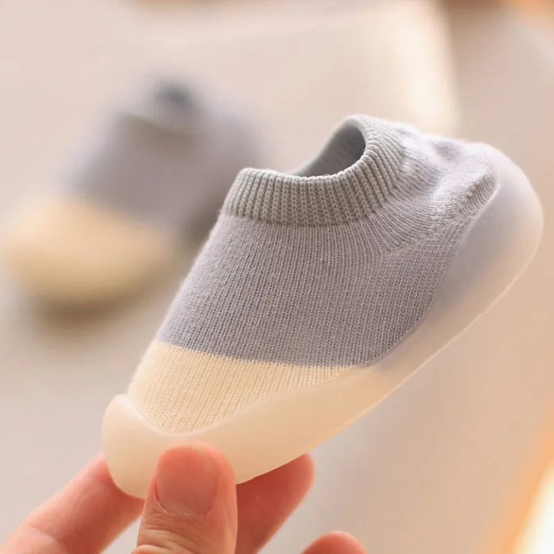 Soft, anti-slip knit first shoes for baby boys and girls
