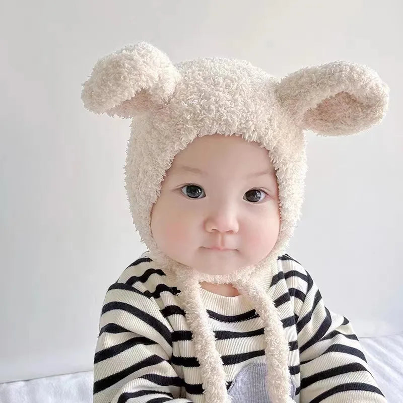 Cute and cozy cartoon hat for babies with little ears