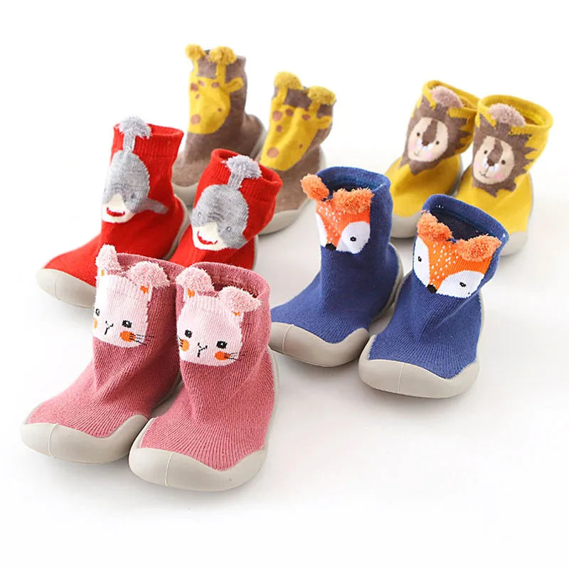 Soft, anti-slip knit first shoes for baby boys and girls